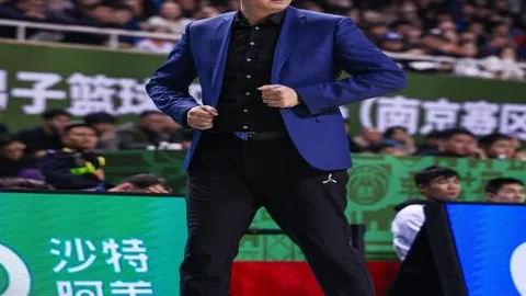 5月15日CBA总决赛：辽宁与新疆巅峰对决精彩回放